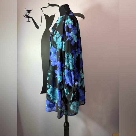 Black Floral Button-Up Blouse in Blue Teal. Semi sheer. Flowy. PTP 26 - Picture 3 of 7
